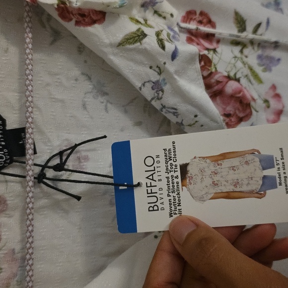 NWT Buffalo Floral Print Blouse - White and Pink - Picture 2 of 3